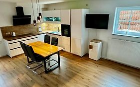 Adenauer Forst Ring Apartment